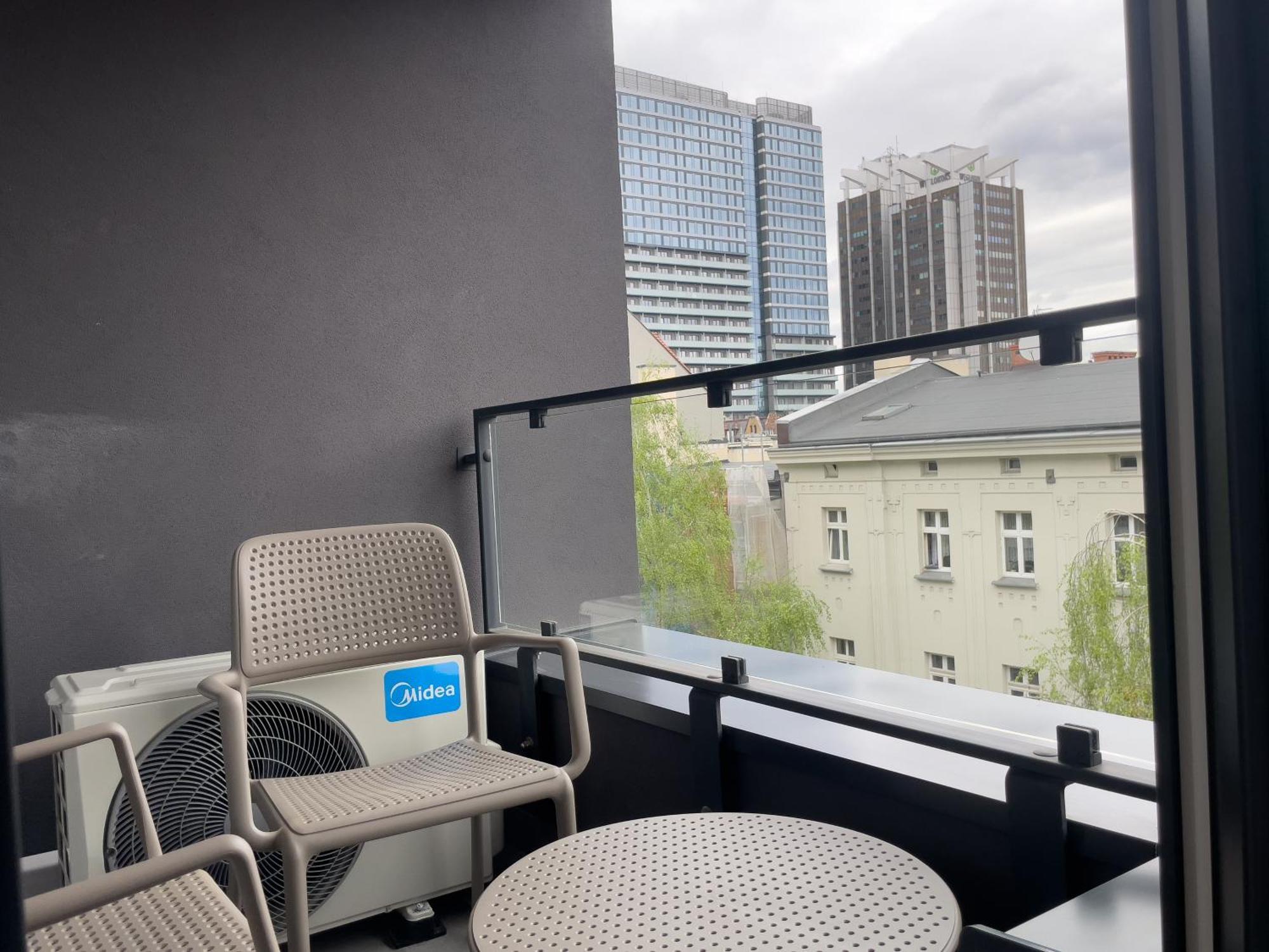 Urban Apartments Luxury Opolska 10 No 29, Free Garage, Self Check-In Katowice Ngoại thất bức ảnh